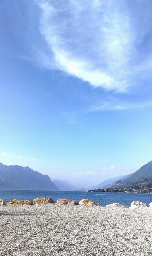 Albergo Al Pescatore Brenzone sul Garda Esterno foto